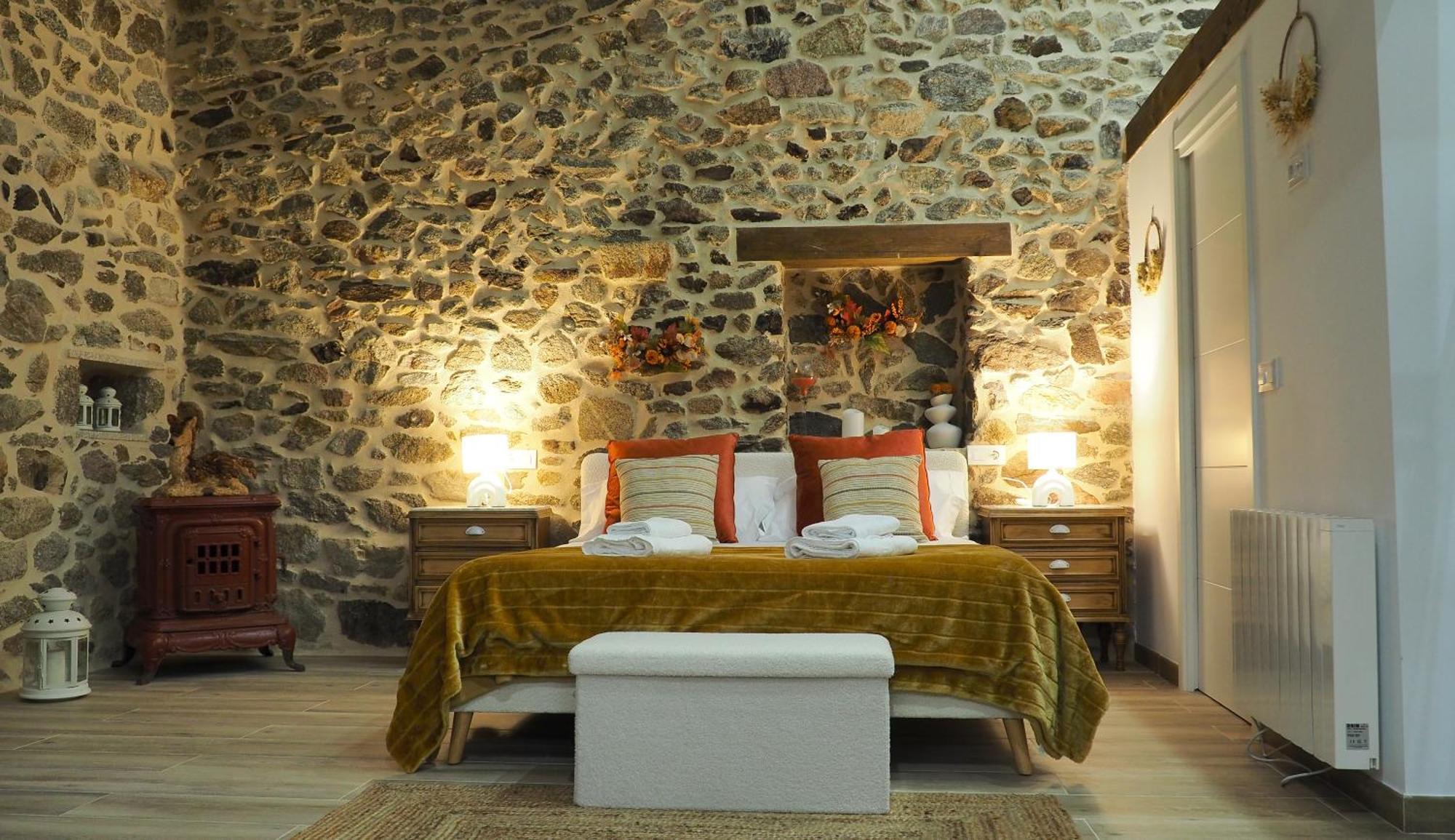 Apartamentos Muralla Sacra Sober ภายนอก รูปภาพ