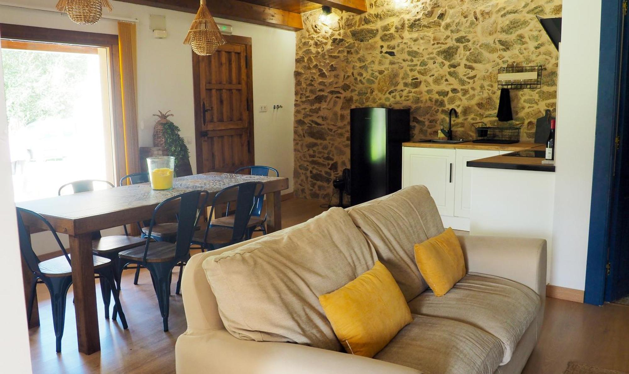 Apartamentos Muralla Sacra Sober ภายนอก รูปภาพ