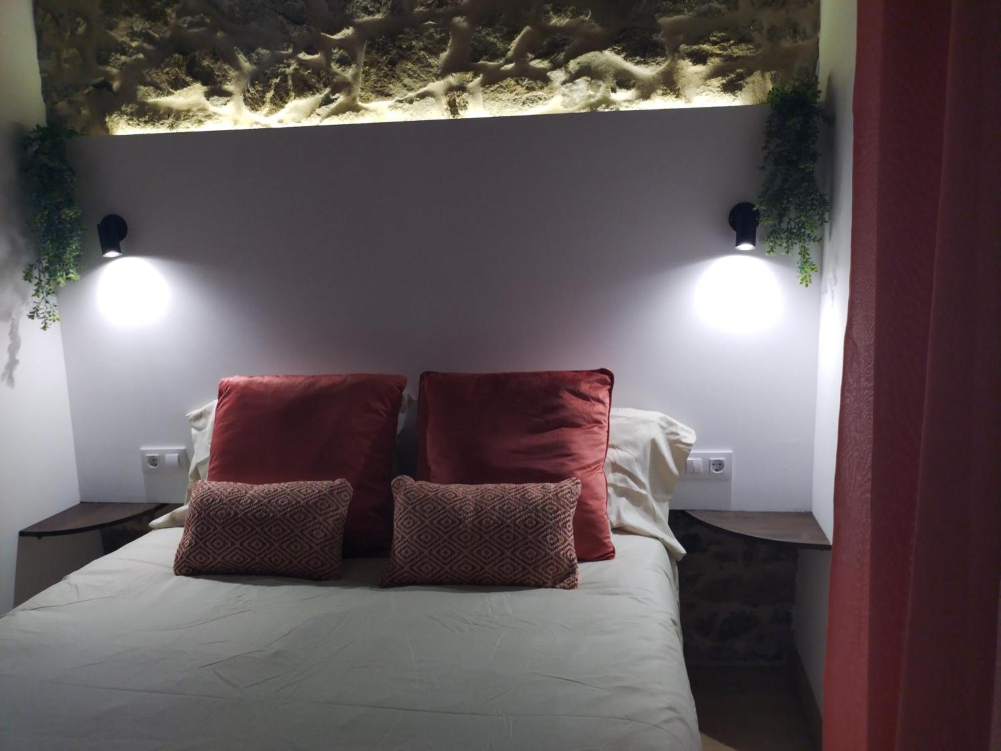 Apartamentos Muralla Sacra Sober ภายนอก รูปภาพ